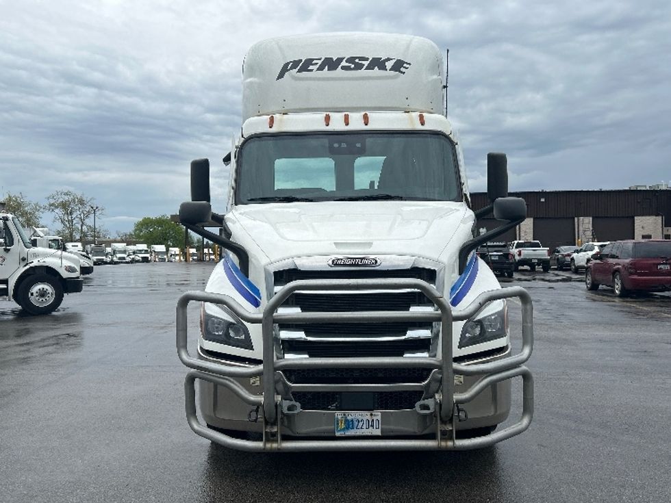 Day Cab Tractor-Heavy Duty Tractors-Freightliner-2021-T11642ST-La Porte-IN-319,085\n\t\tmiles-$ 51,250 - Image 2