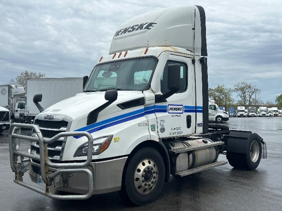 Day Cab Tractor-Heavy Duty Tractors-Freightliner-2021-T11642ST-La Porte-IN-319,085\n\t\tmiles-$ 51,250 - Image 3