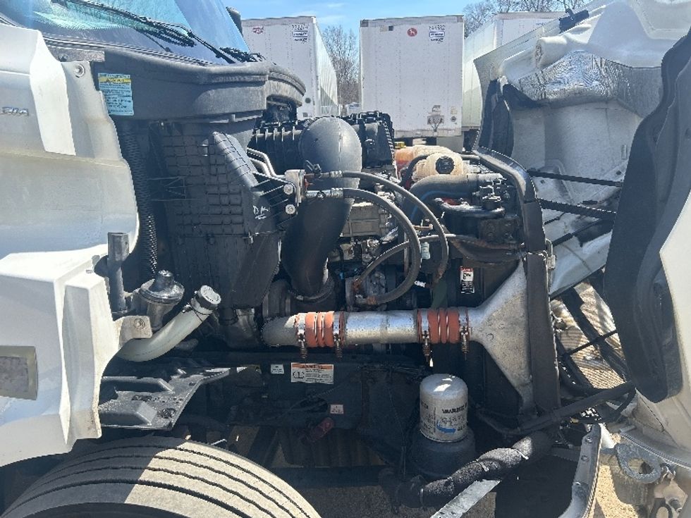 Day Cab Tractor-Heavy Duty Tractors-Freightliner-2021-T11642ST-La Porte-IN-342,109\n\t\tmiles-$ 47,250 - Image 15