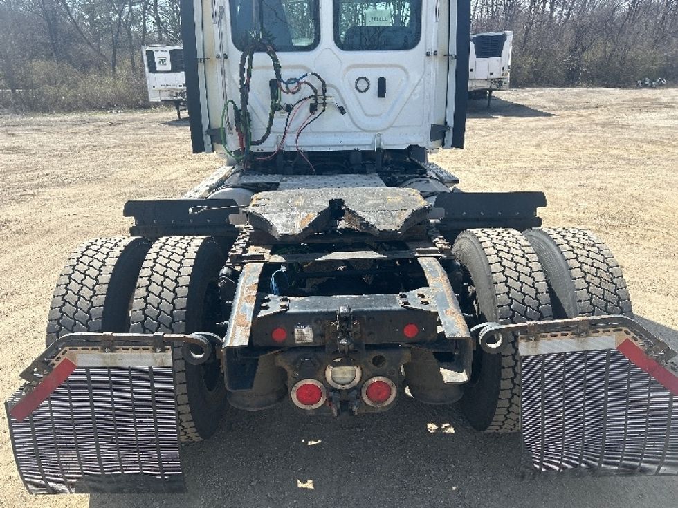 Day Cab Tractor-Heavy Duty Tractors-Freightliner-2021-T11642ST-La Porte-IN-342,109\n\t\tmiles-$ 47,250 - Image 6