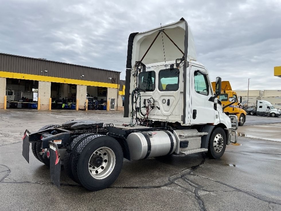 Day Cab Tractor-Heavy Duty Tractors-Freightliner-2021-T11642ST-Milwaukee-WI-367,891\n\t\tmiles-$ 46,250 - Image 7