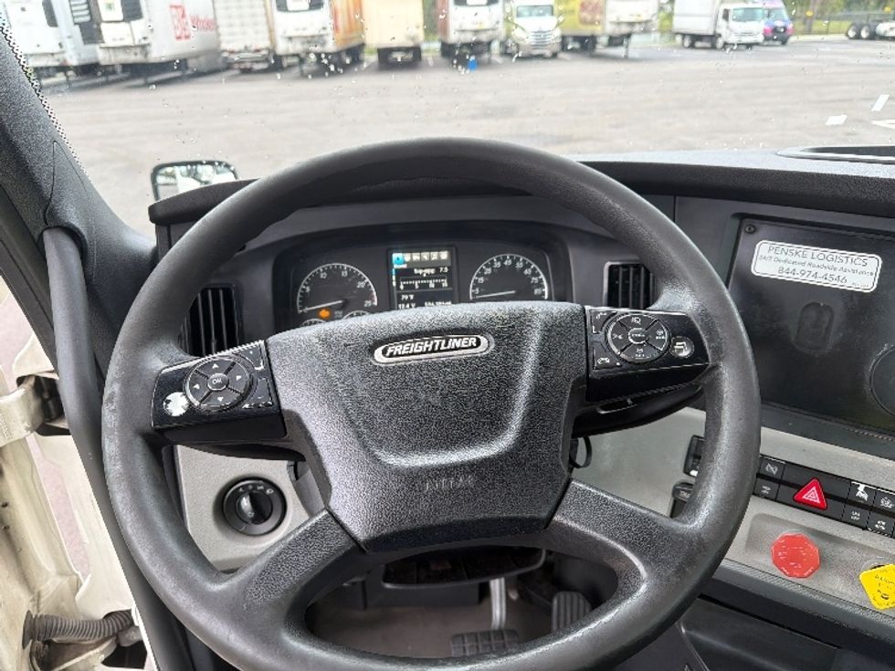 Day Cab Tractor-Heavy Duty Tractors-Freightliner-2021-T11642ST-Ocala-FL-526,400\n\t\tmiles-$ 39,000 - Image 11