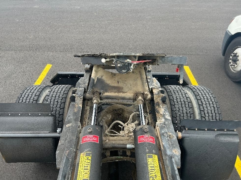 Day Cab Tractor-Heavy Duty Tractors-Freightliner-2021-T11642ST-Oklahoma City-OK-5,104\n\t\tmiles-$ 69,250 - Image 18