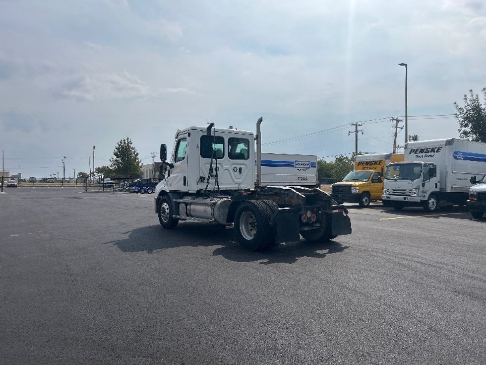 Day Cab Tractor-Heavy Duty Tractors-Freightliner-2021-T11642ST-Oklahoma City-OK-5,104\n\t\tmiles-$ 69,250 - Image 5