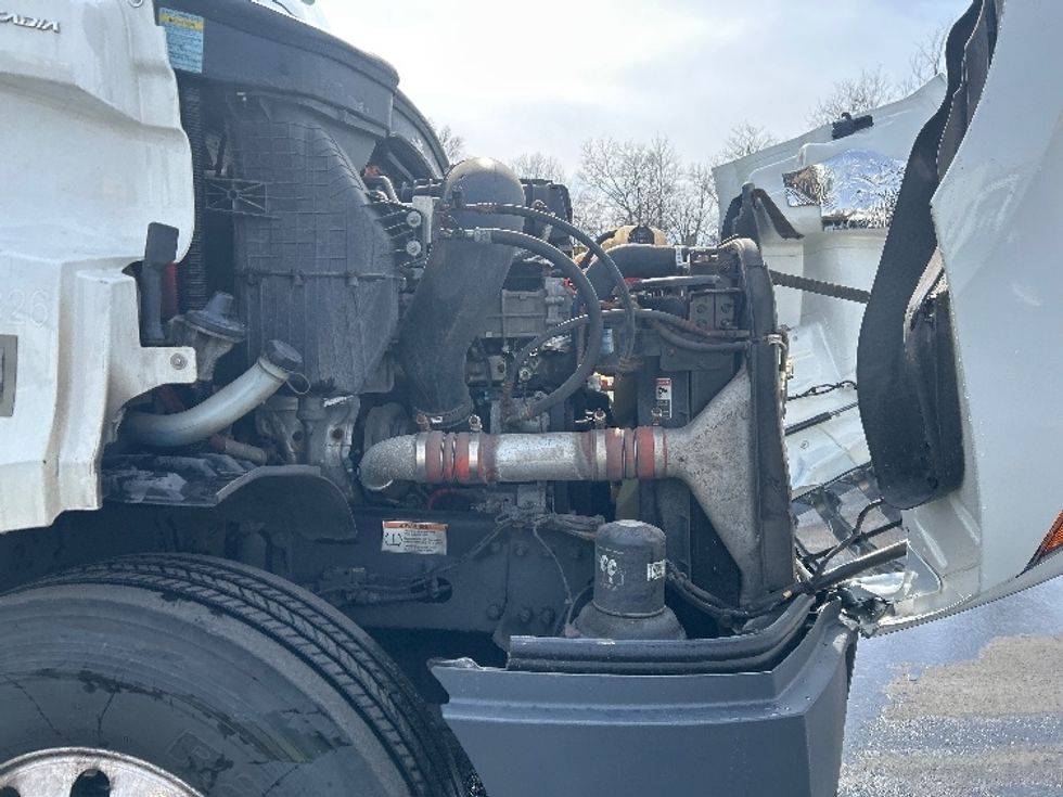 Day Cab Tractor-Heavy Duty Tractors-Freightliner-2021-T11642ST-Pennsauken-NJ-347,750\n\t\tmiles-$ 43,250 - Image 15