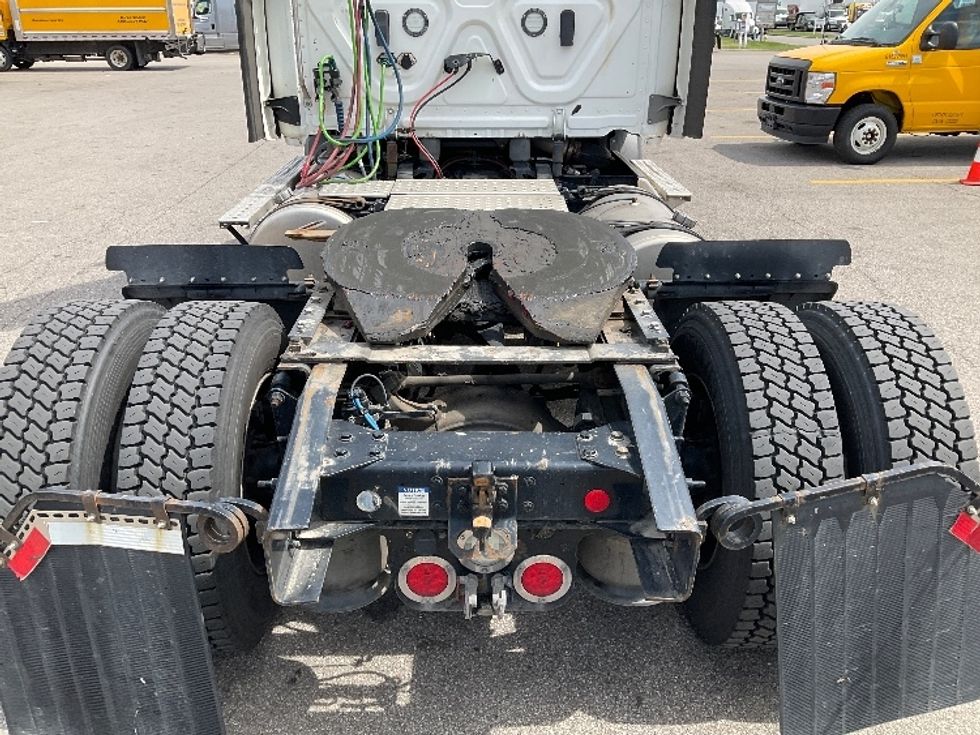 Day Cab Tractor-Heavy Duty Tractors-Freightliner-2021-T11642ST-Piqua-OH-340,180\n\t\tmiles-$ 47,500 - Image 6