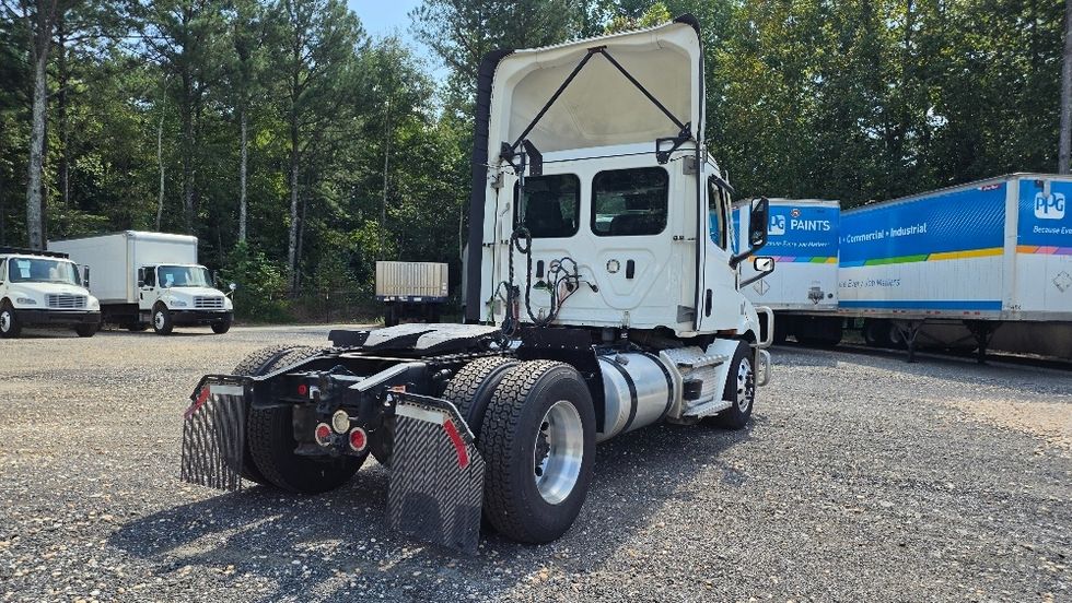 Day Cab Tractor-Heavy Duty Tractors-Freightliner-2021-T11642ST-Suwanee-GA-888,063\n\t\tmiles-$ 28,250 - Image 7