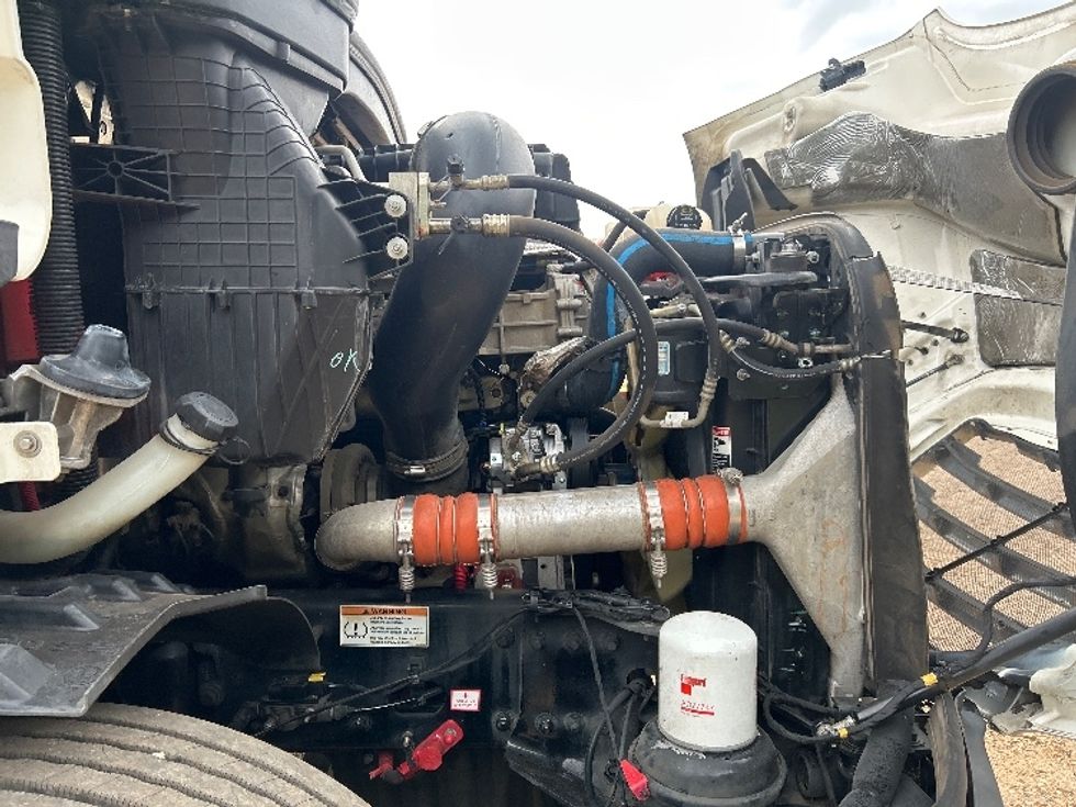 Day Cab Tractor-Heavy Duty Tractors-Freightliner-2021-T11642ST-Tyler-TX-397,393\n\t\tmiles-$ 48,250 - Image 15