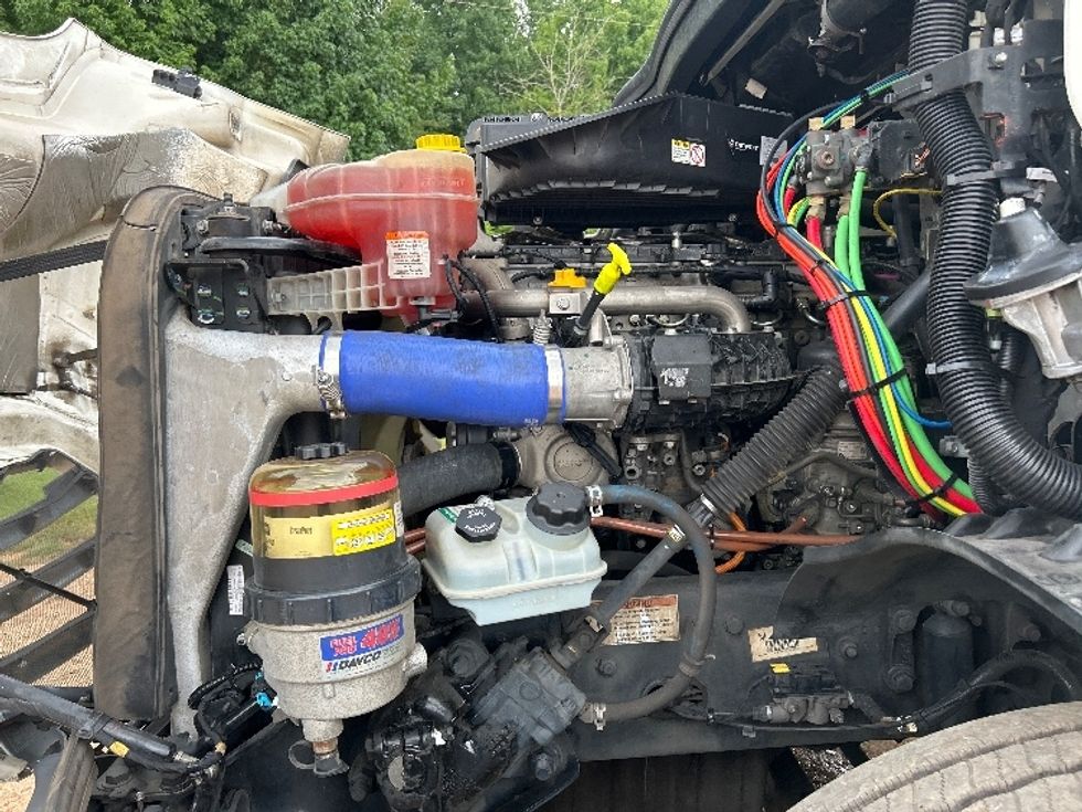 Day Cab Tractor-Heavy Duty Tractors-Freightliner-2021-T11642ST-Tyler-TX-397,393\n\t\tmiles-$ 48,250 - Image 16