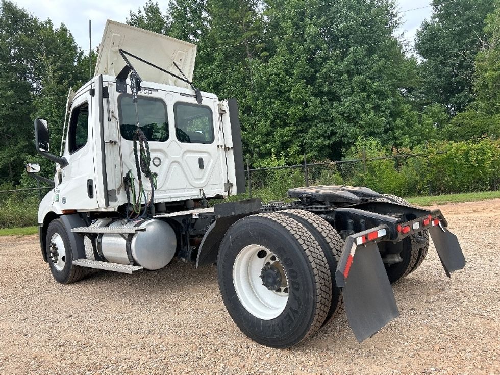Day Cab Tractor-Heavy Duty Tractors-Freightliner-2021-T11642ST-Tyler-TX-397,393\n\t\tmiles-$ 48,250 - Image 5