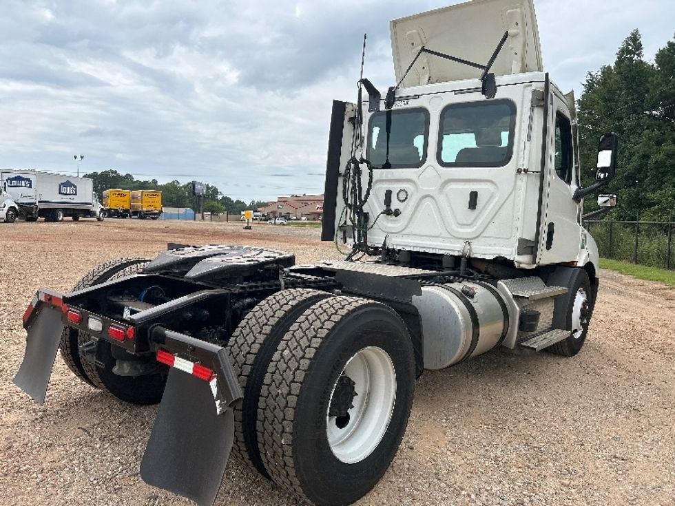 Day Cab Tractor-Heavy Duty Tractors-Freightliner-2021-T11642ST-Tyler-TX-397,393\n\t\tmiles-$ 48,250 - Image 7