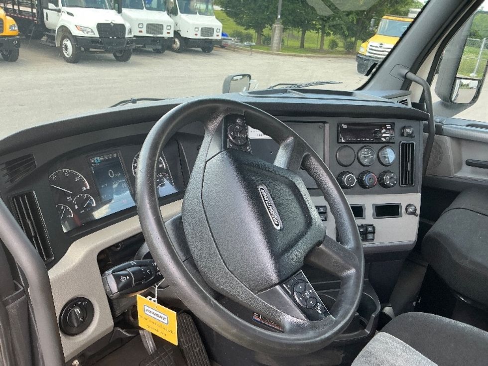 Day Cab Tractor-Heavy Duty Tractors-Freightliner-2021-T11662ST-Lexington-KY-400,610\n\t\tmiles-$ 50,500 - Image 10