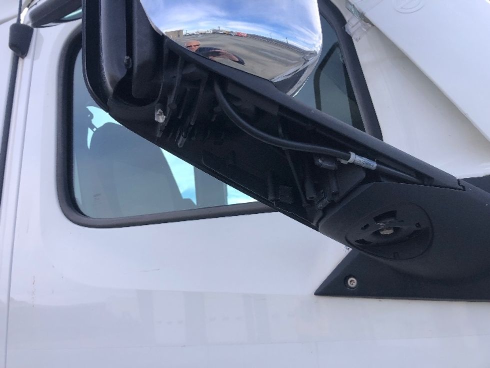 Day Cab Tractor-Heavy Duty Tractors-Freightliner-2021-T11664ST-Albany-NY-488,230\n\t\tmiles-$ 41,750 - Image 17