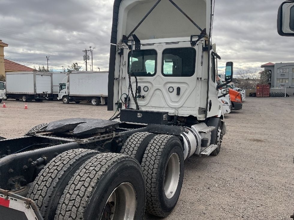 Day Cab Tractor-Heavy Duty Tractors-Freightliner-2021-T11664ST-Albuquerque-NM-419,111\n\t\tmiles-$ 57,500 - Image 7