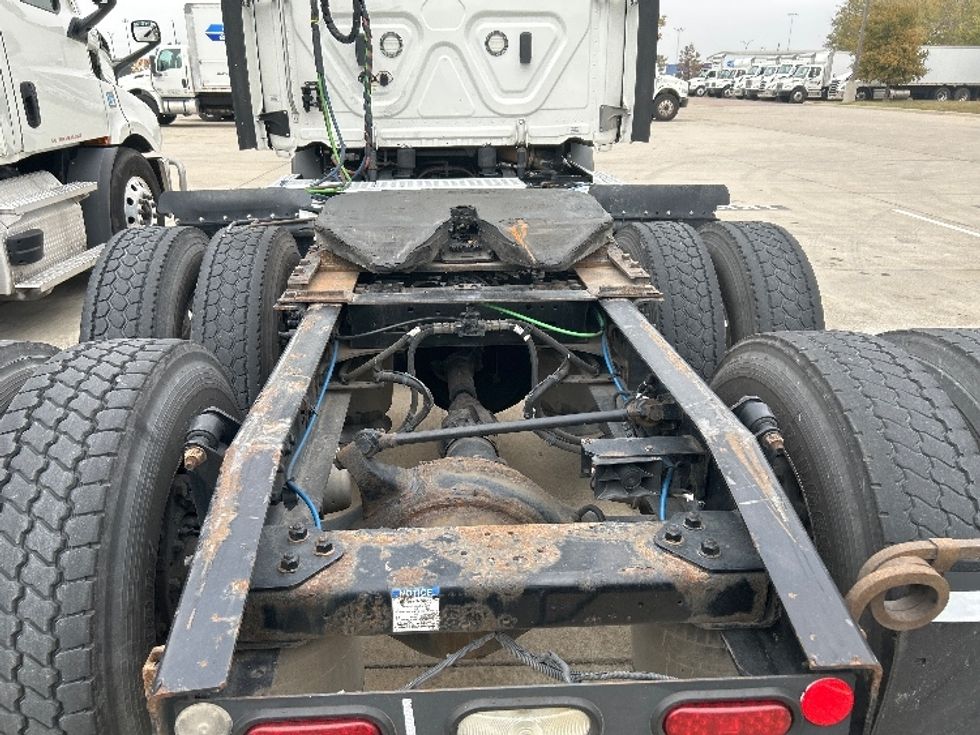 Day Cab Tractor-Heavy Duty Tractors-Freightliner-2021-T11664ST-Arlington-TX-411,774\n\t\tmiles-$ 57,500 - Image 6