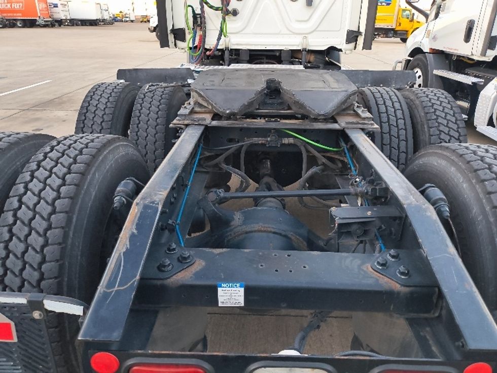 Day Cab Tractor-Heavy Duty Tractors-Freightliner-2021-T11664ST-Arlington-TX-412,080\n\t\tmiles-$ 58,500 - Image 6