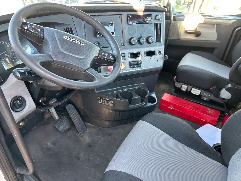 Day Cab Tractor-Heavy Duty Tractors-Freightliner-2021-T11664ST-Arlington-TX-454,317\n\t\tmiles-$ 53,750 - Image 10