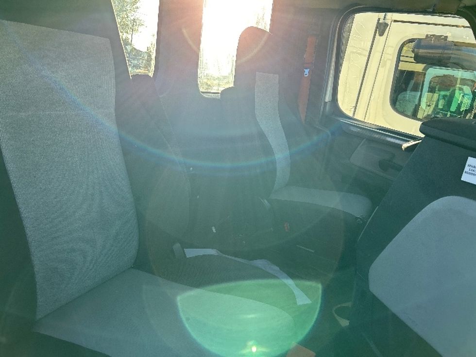 Day Cab Tractor-Heavy Duty Tractors-Freightliner-2021-T11664ST-Arlington-TX-454,317\n\t\tmiles-$ 53,750 - Image 14