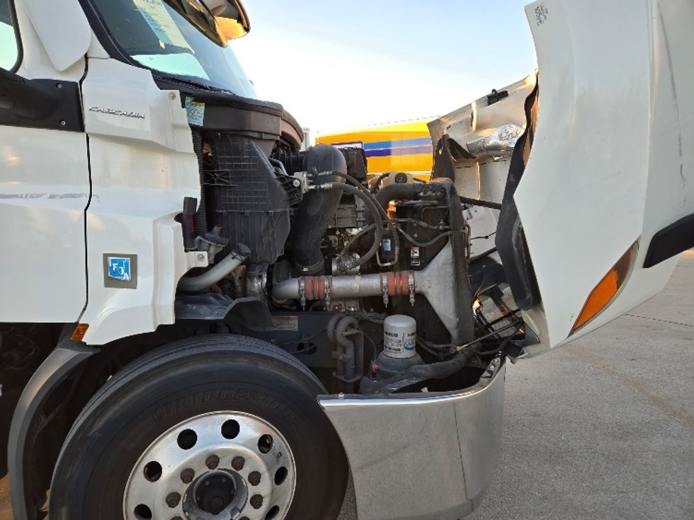 Day Cab Tractor-Heavy Duty Tractors-Freightliner-2021-T11664ST-Arlington-TX-454,317\n\t\tmiles-$ 53,750 - Image 15