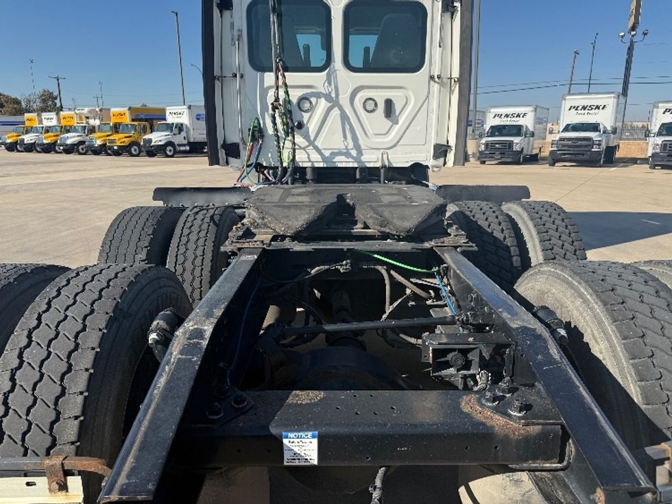 Day Cab Tractor-Heavy Duty Tractors-Freightliner-2021-T11664ST-Arlington-TX-454,317\n\t\tmiles-$ 53,750 - Image 6