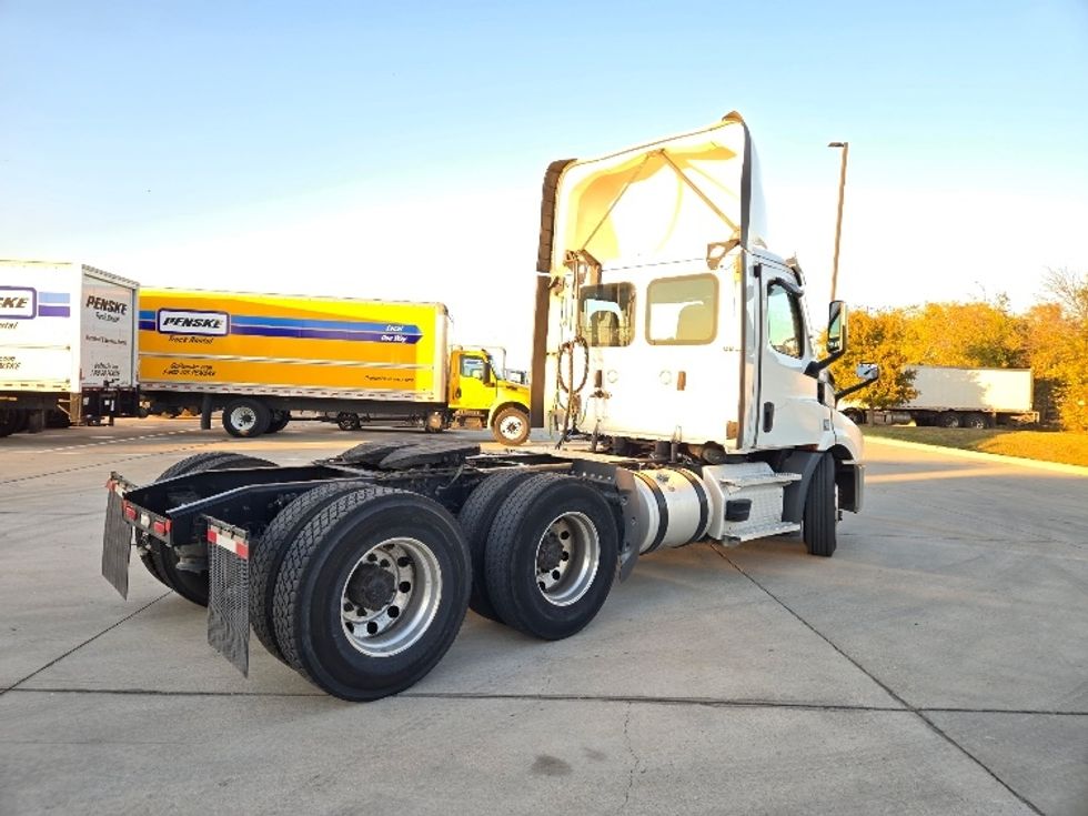 Day Cab Tractor-Heavy Duty Tractors-Freightliner-2021-T11664ST-Arlington-TX-454,317\n\t\tmiles-$ 53,750 - Image 7
