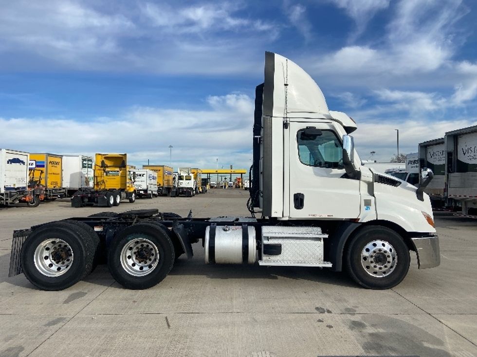 Day Cab Tractor-Heavy Duty Tractors-Freightliner-2021-T11664ST-Arlington-TX-471,249\n\t\tmiles-$ 52,250 - Image 8