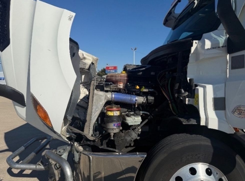 Day Cab Tractor-Heavy Duty Tractors-Freightliner-2021-T11664ST-Arlington-TX-504,161\n\t\tmiles-$ 48,750 - Image 16