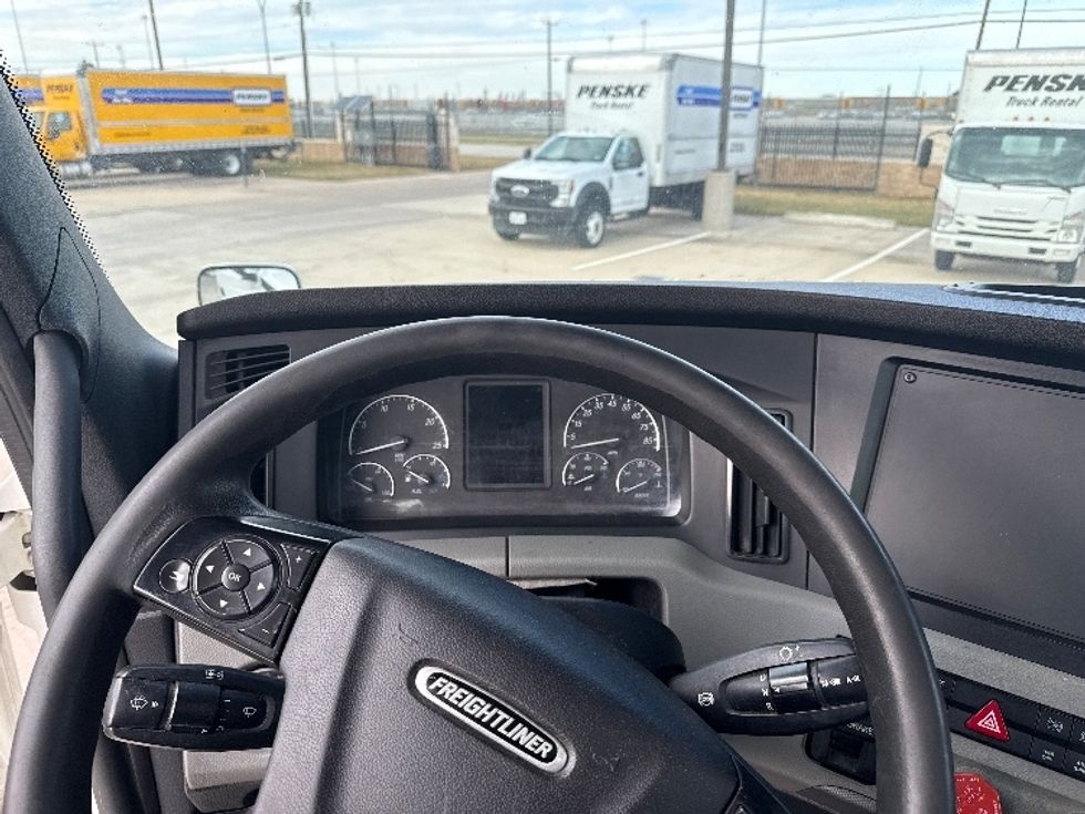 Day Cab Tractor-Heavy Duty Tractors-Freightliner-2021-T11664ST-Arlington-TX-515,519\n\t\tmiles-$ 47,500 - Image 11