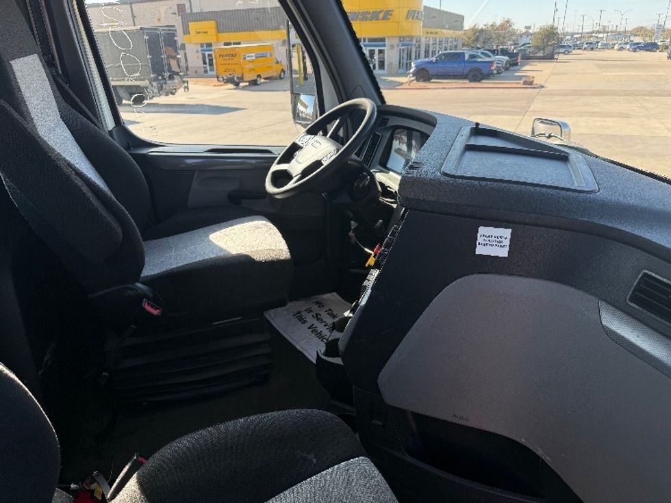 Day Cab Tractor-Heavy Duty Tractors-Freightliner-2021-T11664ST-Arlington-TX-533,922\n\t\tmiles-$ 45,500 - Image 13