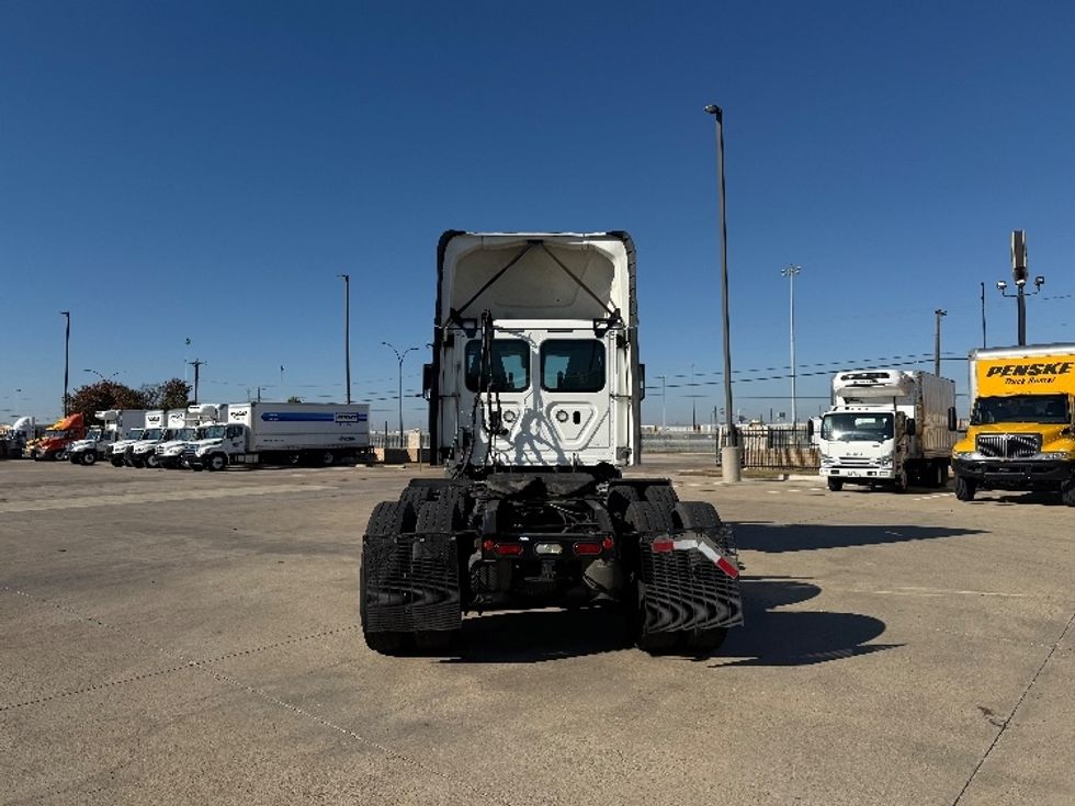 Day Cab Tractor-Heavy Duty Tractors-Freightliner-2021-T11664ST-Arlington-TX-533,922\n\t\tmiles-$ 45,500 - Image 6