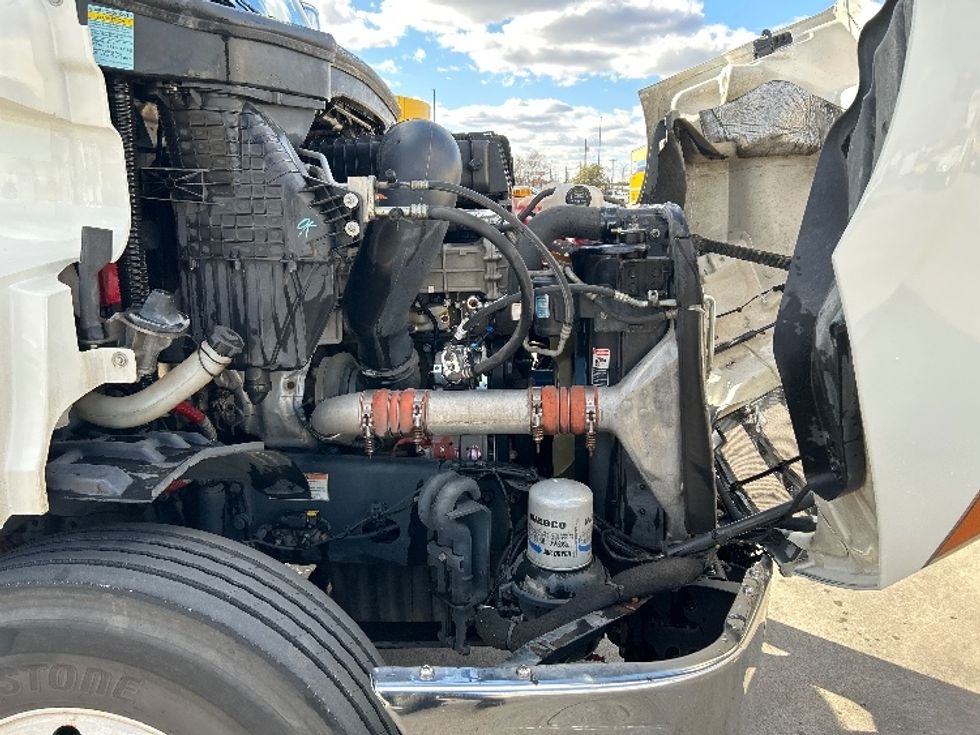 Day Cab Tractor-Heavy Duty Tractors-Freightliner-2021-T11664ST-Arlington-TX-545,671\n\t\tmiles-$ 44,000 - Image 15