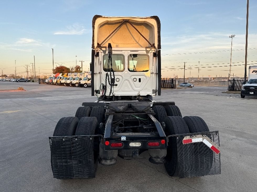 Day Cab Tractor-Heavy Duty Tractors-Freightliner-2021-T11664ST-Arlington-TX-583,746\n\t\tmiles-$ 40,000 - Image 6