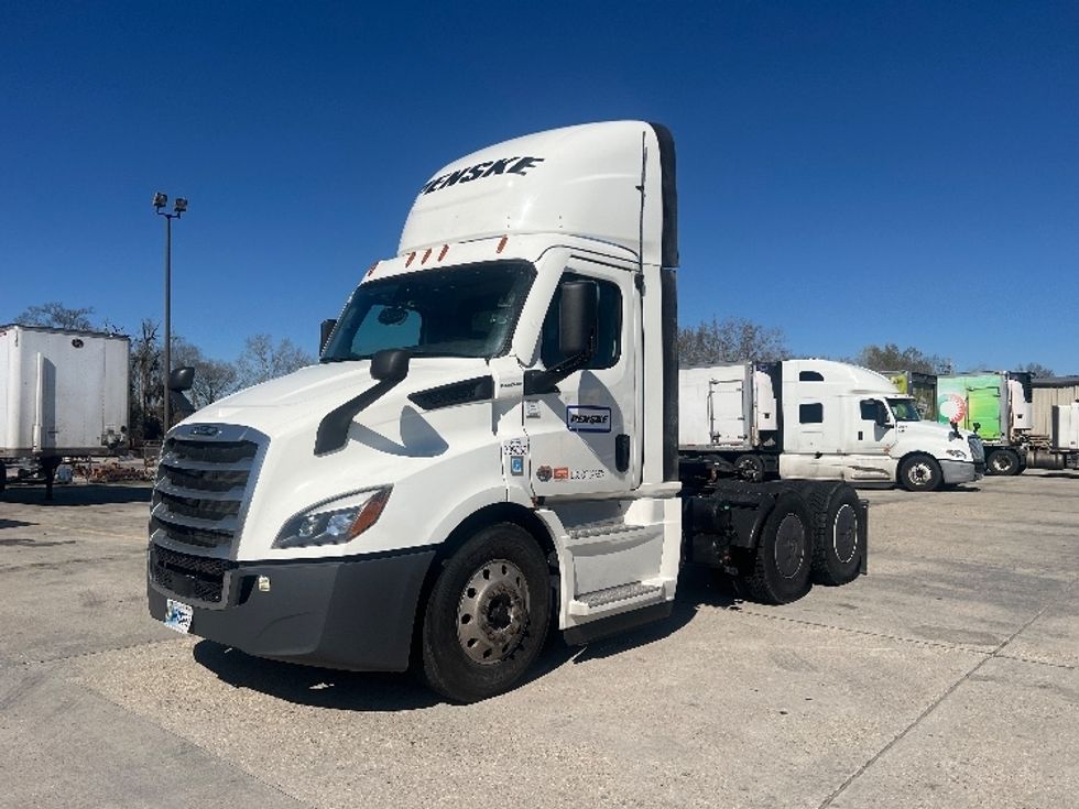 Day Cab Tractor-Heavy Duty Tractors-Freightliner-2021-T11664ST-Baton Rouge-LA-579,098\n\t\tmiles-$ 53,000 - Image 3