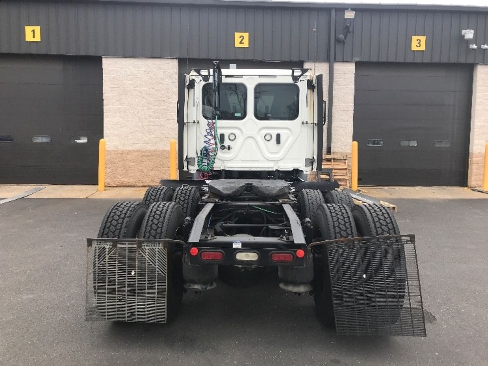 Day Cab Tractor-Heavy Duty Tractors-Freightliner-2021-T11664ST-Burlington-NJ-324,157\n\t\tmiles-$ 57,750 - Image 19
