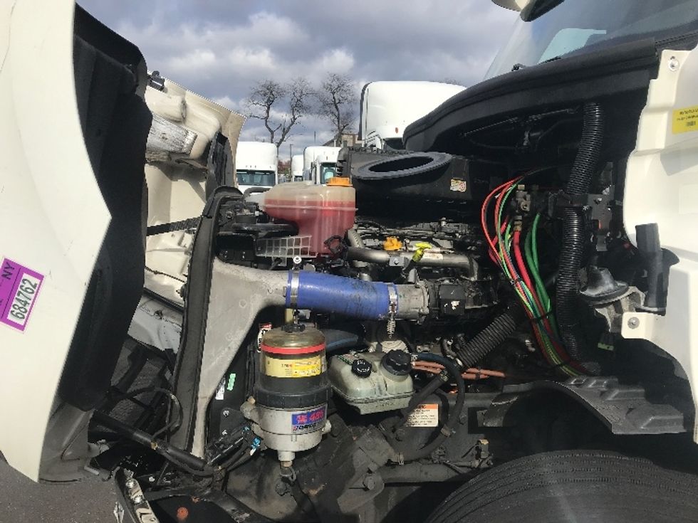 Day Cab Tractor-Heavy Duty Tractors-Freightliner-2021-T11664ST-Burlington-NJ-356,698\n\t\tmiles-$ 55,750 - Image 16