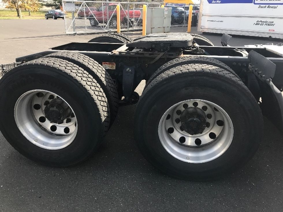 Day Cab Tractor-Heavy Duty Tractors-Freightliner-2021-T11664ST-Burlington-NJ-361,230\n\t\tmiles-$ 55,500 - Image 19