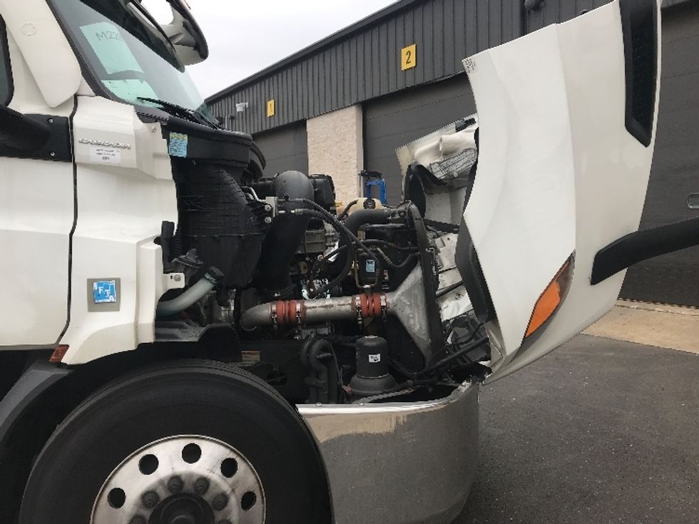 Day Cab Tractor-Heavy Duty Tractors-Freightliner-2021-T11664ST-Burlington-NJ-442,366\n\t\tmiles-$ 48,000 - Image 14