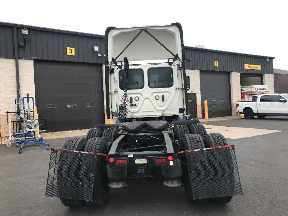 Day Cab Tractor-Heavy Duty Tractors-Freightliner-2021-T11664ST-Burlington-NJ-442,366\n\t\tmiles-$ 48,000 - Image 16