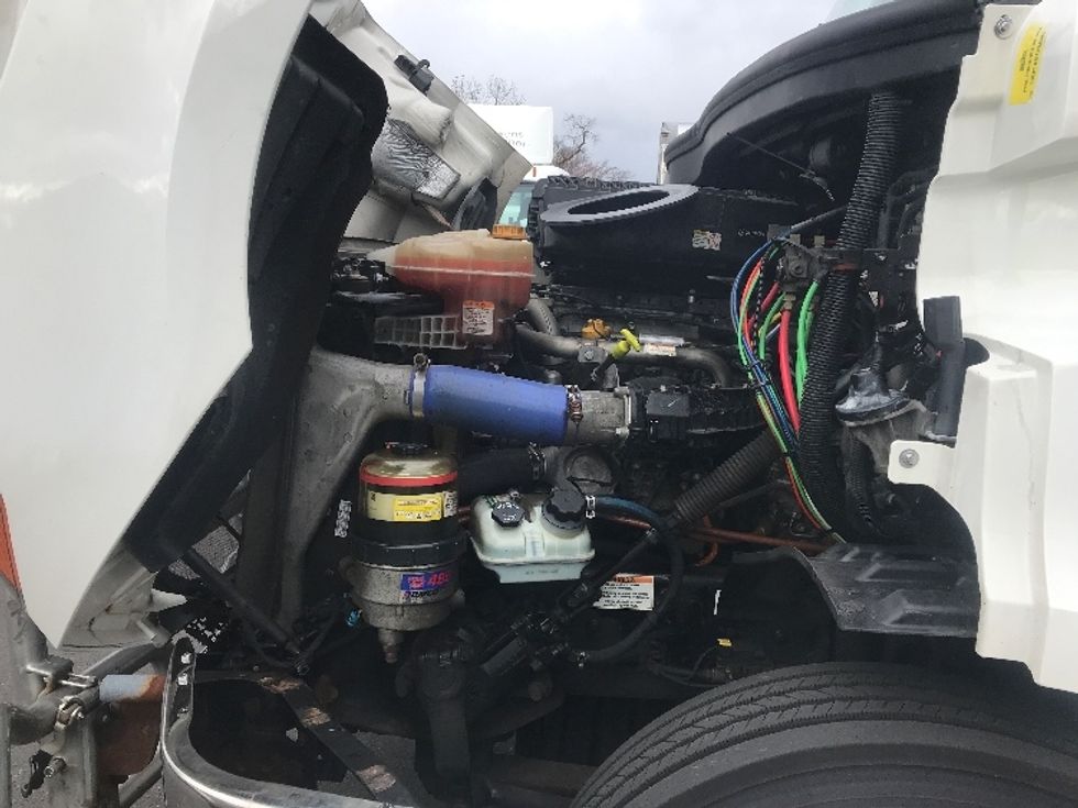 Day Cab Tractor-Heavy Duty Tractors-Freightliner-2021-T11664ST-Burlington-NJ-464,711\n\t\tmiles-$ 46,000 - Image 16