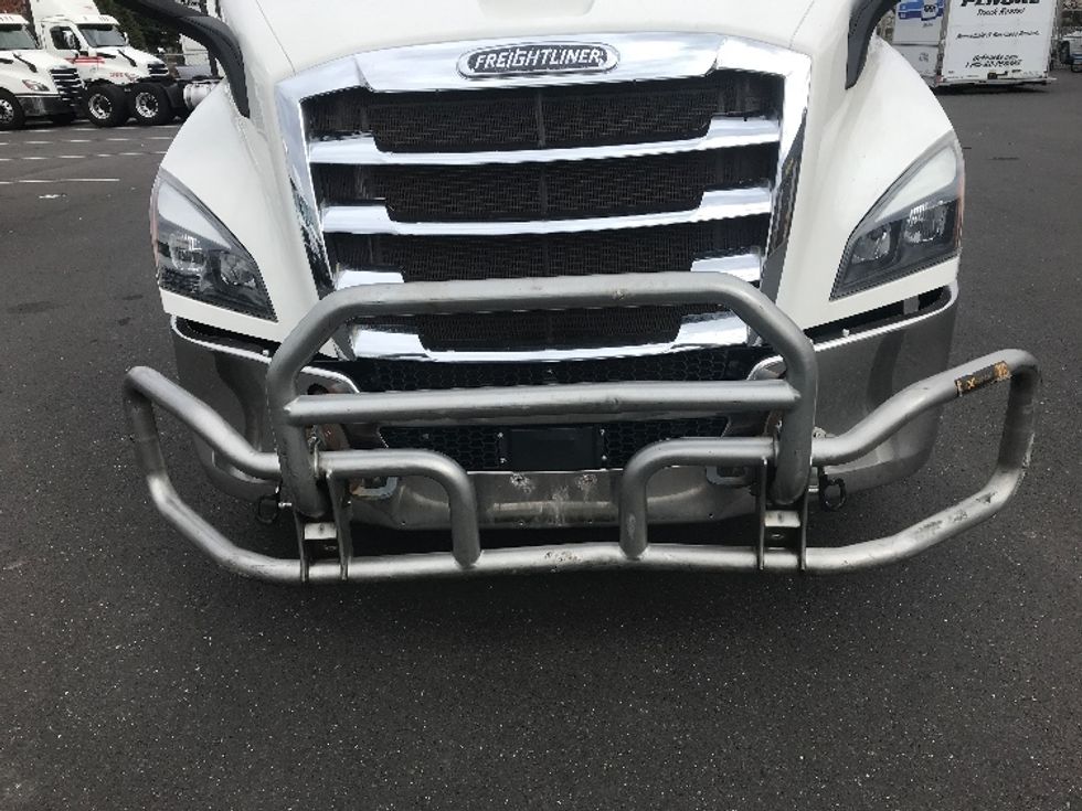 Day Cab Tractor-Heavy Duty Tractors-Freightliner-2021-T11664ST-Burlington-NJ-464,711\n\t\tmiles-$ 46,000 - Image 17