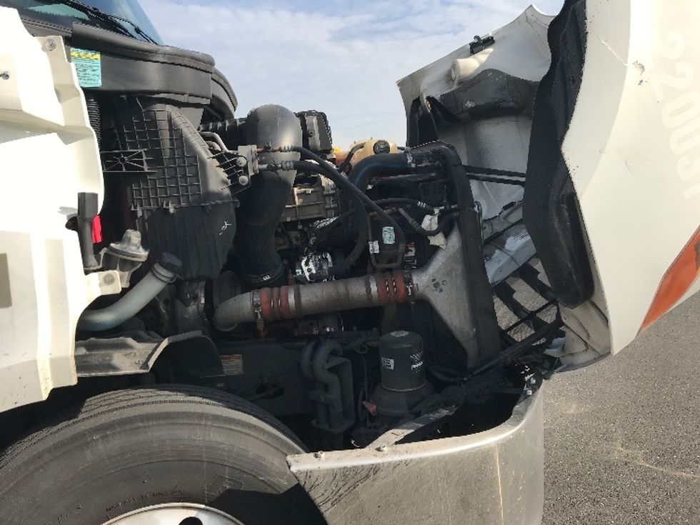 Day Cab Tractor-Heavy Duty Tractors-Freightliner-2021-T11664ST-Burlington-NJ-477,462\n\t\tmiles-$ 44,750 - Image 13