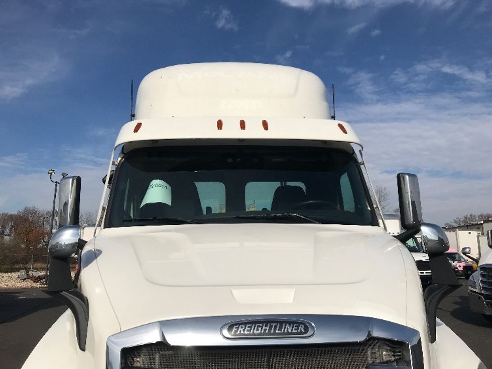 Day Cab Tractor-Heavy Duty Tractors-Freightliner-2021-T11664ST-Burlington-NJ-477,462\n\t\tmiles-$ 44,750 - Image 17