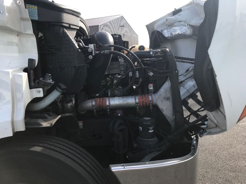 Day Cab Tractor-Heavy Duty Tractors-Freightliner-2021-T11664ST-Burlington-NJ-571,766\n\t\tmiles-$ 36,000 - Image 15