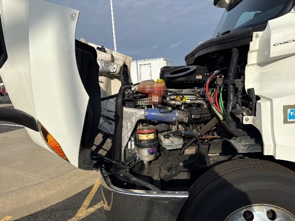 Day Cab Tractor-Heavy Duty Tractors-Freightliner-2021-T11664ST-Cairo-GA-263,794\n\t\tmiles-$ 67,000 - Image 17