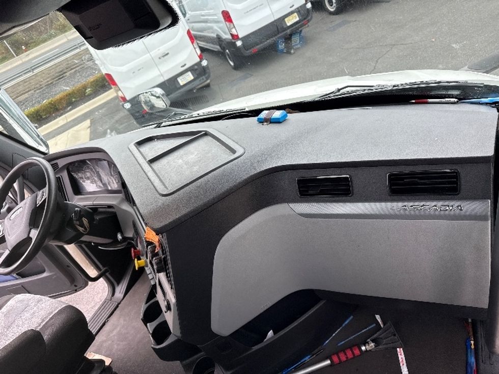 Day Cab Tractor-Heavy Duty Tractors-Freightliner-2021-T11664ST-Cairo-GA-270,302\n\t\tmiles-$ 66,500 - Image 13