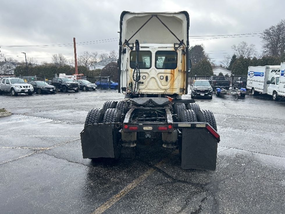 Day Cab Tractor-Heavy Duty Tractors-Freightliner-2021-T11664ST-Chicopee-MA-337,676\n\t\tmiles-$ 52,250 - Image 6