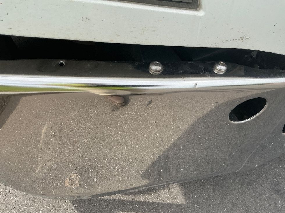 Day Cab Tractor-Heavy Duty Tractors-Freightliner-2021-T11664ST-Chicopee-MA-598,323\n\t\tmiles-$ 32,000 - Image 20