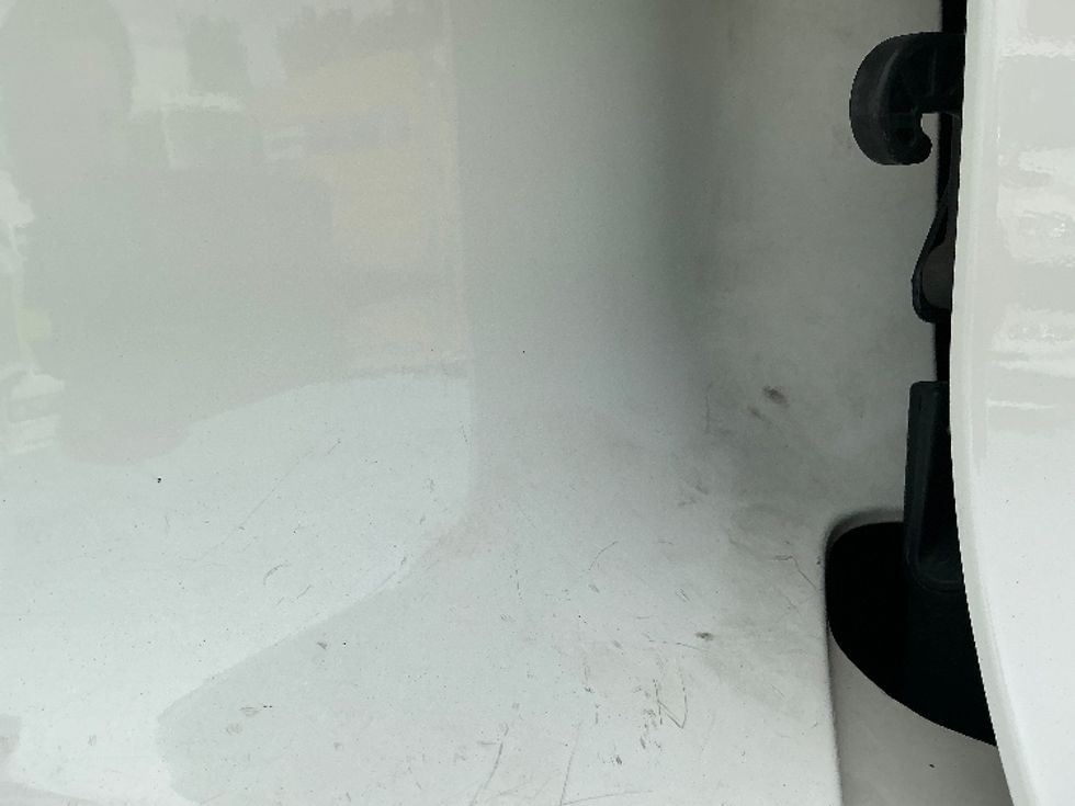 Day Cab Tractor-Heavy Duty Tractors-Freightliner-2021-T11664ST-Chicopee-MA-639,910\n\t\tmiles-$ 29,000 - Image 20