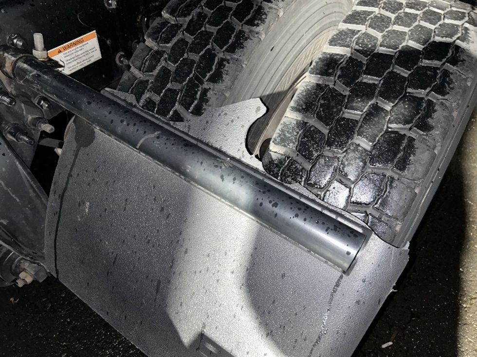 Day Cab Tractor-Heavy Duty Tractors-Freightliner-2021-T11664ST-Clackamas-OR-477,178\n\t\tmiles-$ 48,500 - Image 17