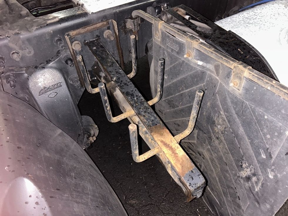 Day Cab Tractor-Heavy Duty Tractors-Freightliner-2021-T11664ST-Clackamas-OR-477,178\n\t\tmiles-$ 48,500 - Image 18